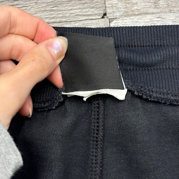 Under Armour Gray Black  Mens L Tapered Cuffs Double Knit Joggers Sweatpants EUC - Picture 4 of 10